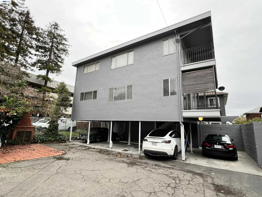 2418 Ashby Avenue Berkeley CA 94705