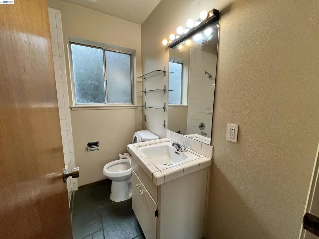 2418 Ashby Avenue Berkeley CA 94705