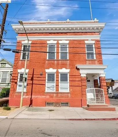 1649 12TH Avenue Oakland CA 94606