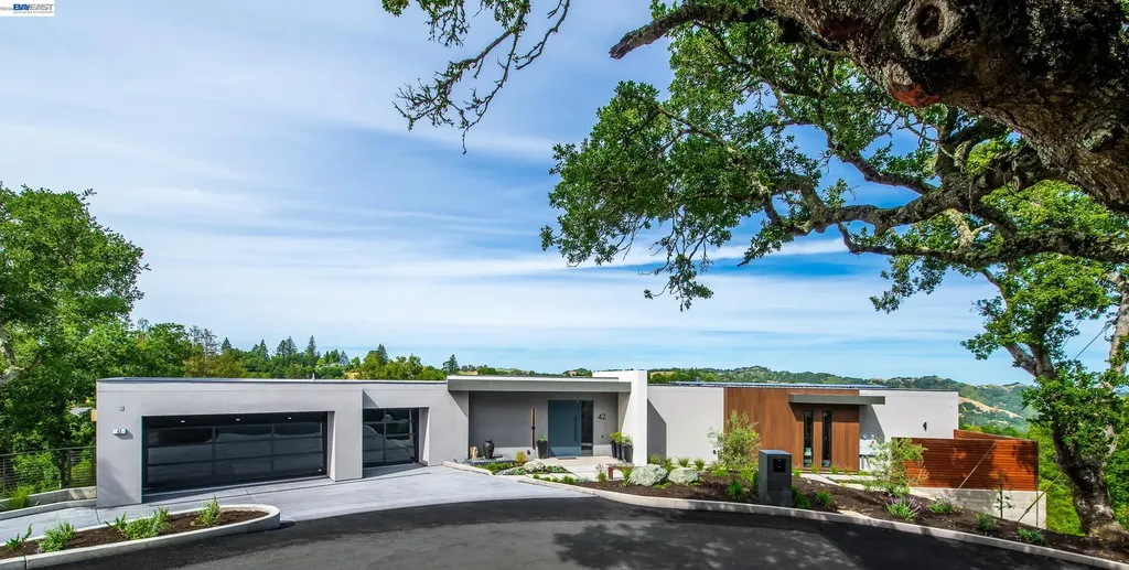 42 Charles Hill Circle Orinda CA 94563