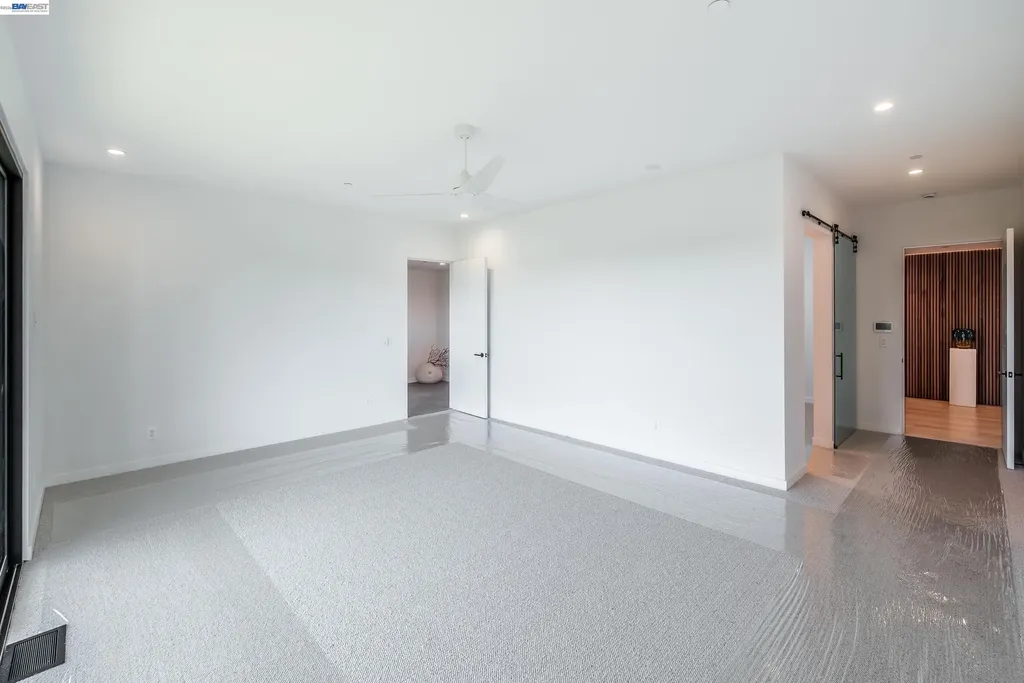 42 Charles Hill Circle Orinda CA 94563