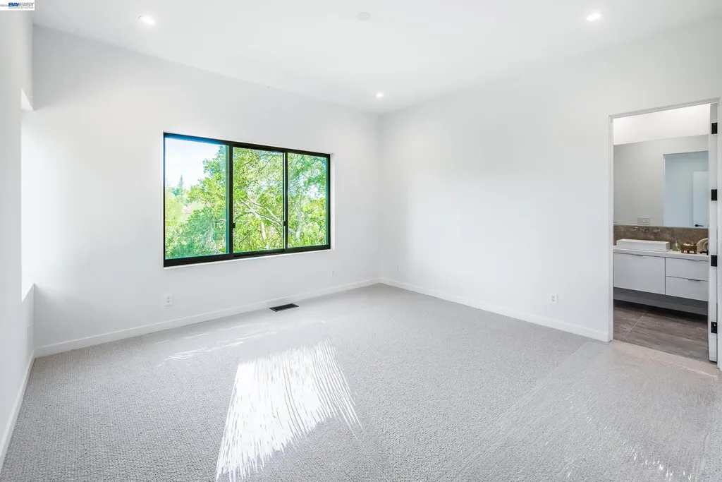 42 Charles Hill Circle Orinda CA 94563
