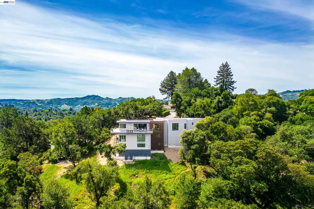 42 Charles Hill Circle Orinda CA 94563