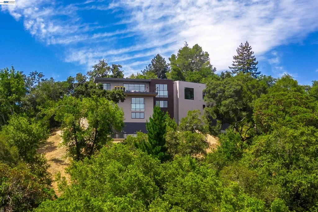 42 Charles Hill Circle Orinda CA 94563