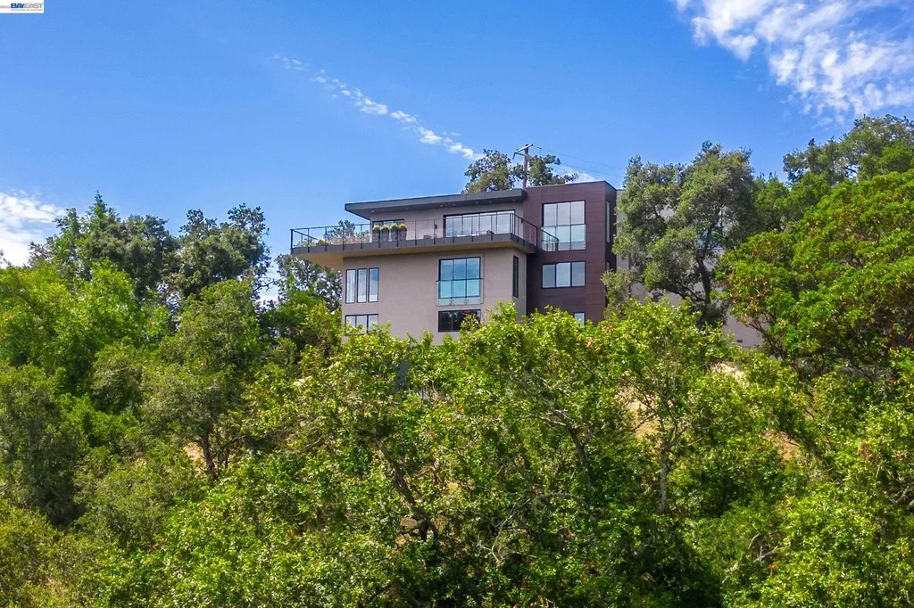42 Charles Hill Circle Orinda CA 94563
