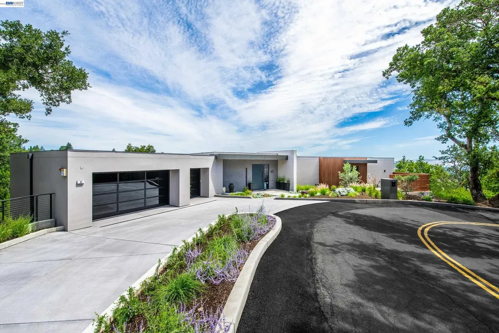 42 Charles Hill Circle Orinda CA 94563