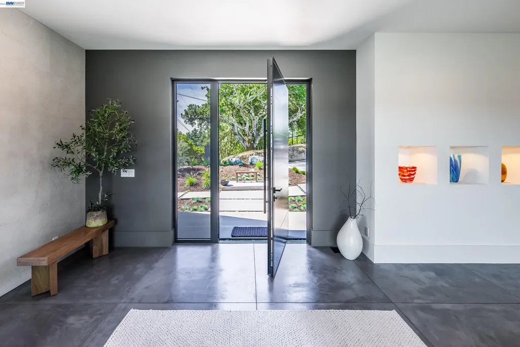 42 Charles Hill Circle Orinda CA 94563