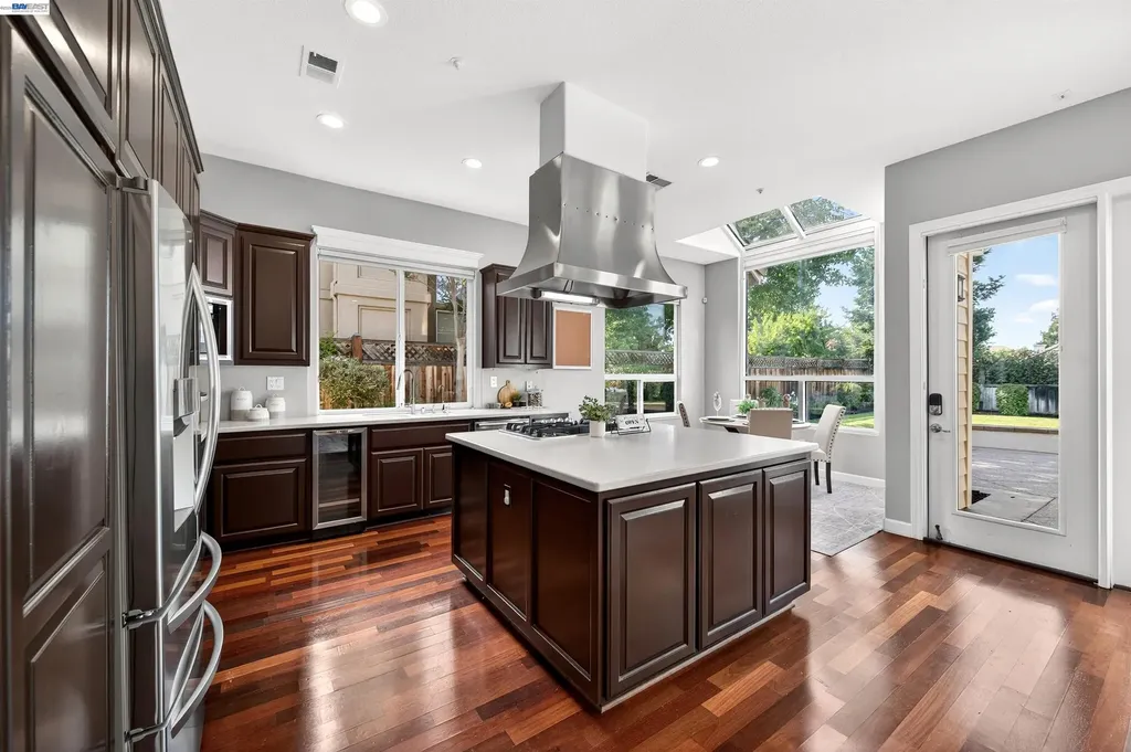 558 Montori Court Pleasanton CA 94566