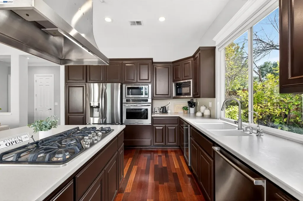 558 Montori Court Pleasanton CA 94566