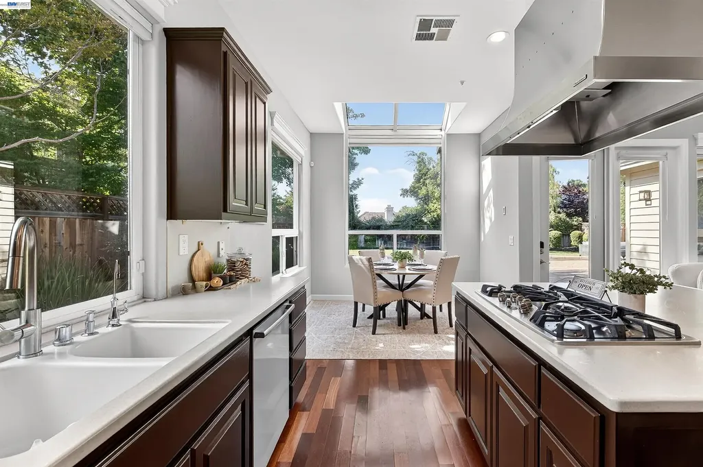 558 Montori Court Pleasanton CA 94566