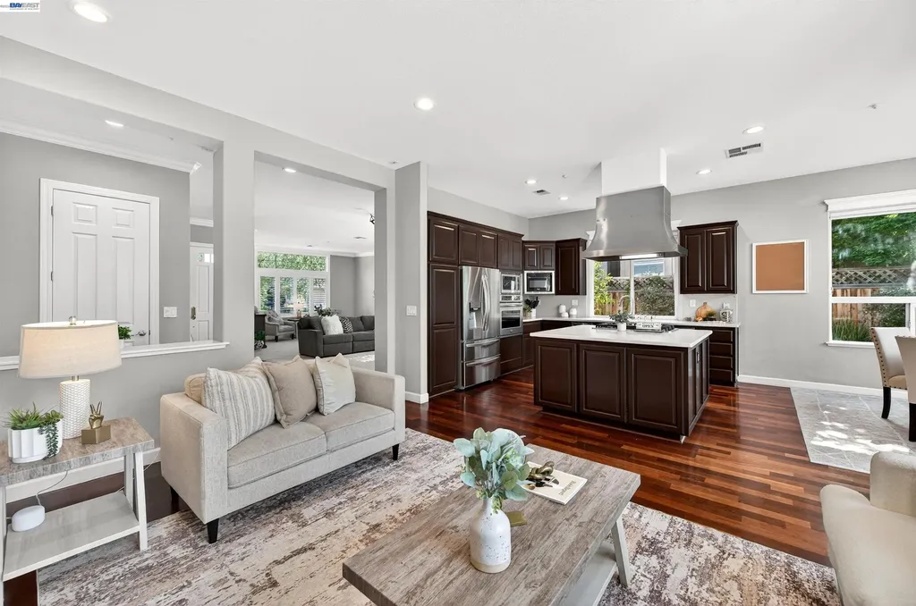 558 Montori Court Pleasanton CA 94566