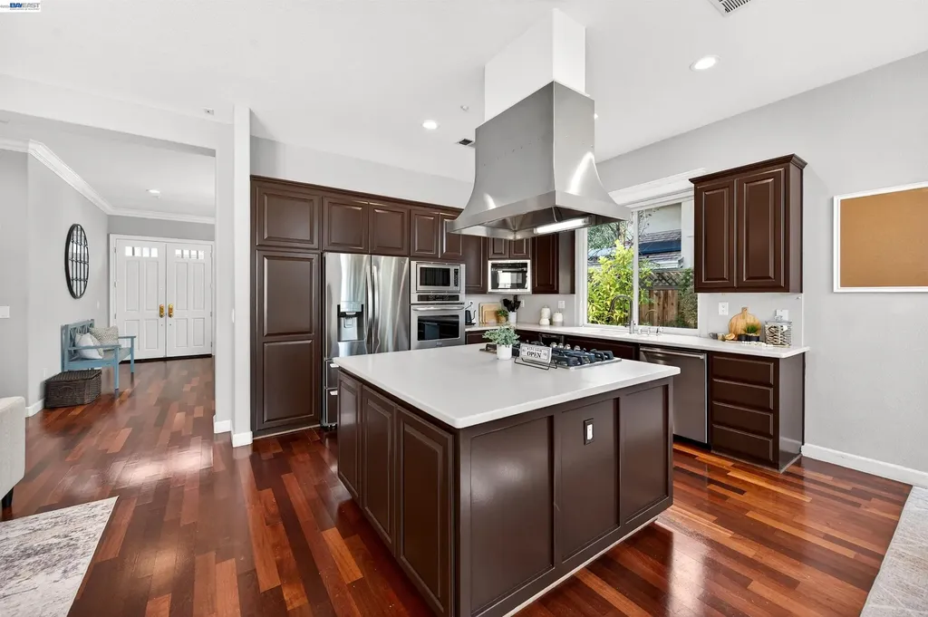 558 Montori Court Pleasanton CA 94566