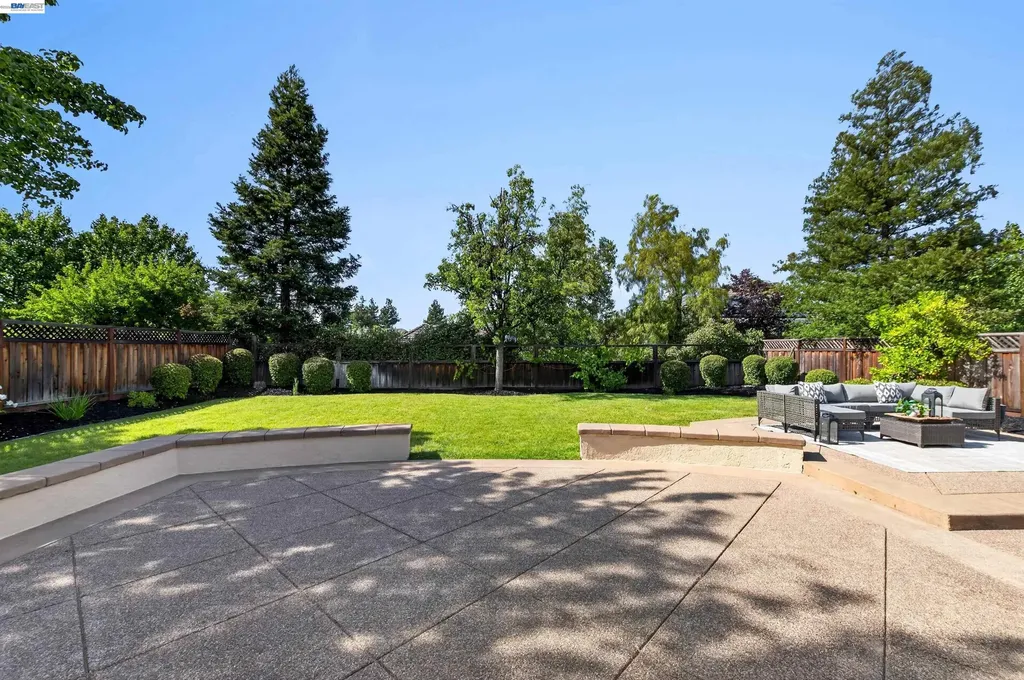 558 Montori Court Pleasanton CA 94566