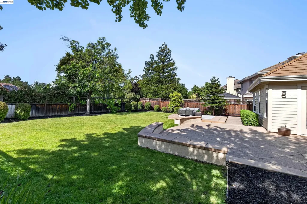 558 Montori Court Pleasanton CA 94566