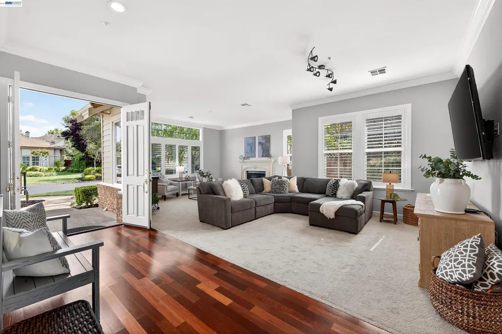 558 Montori Court Pleasanton CA 94566
