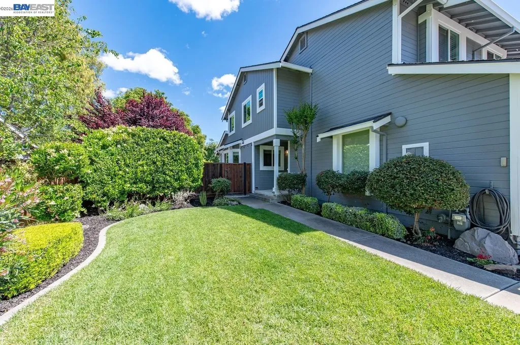 308 Mulqueeney Street Livermore CA 94550