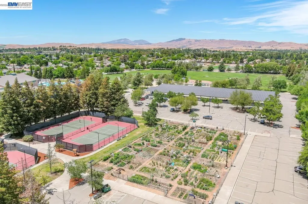 308 Mulqueeney Street Livermore CA 94550