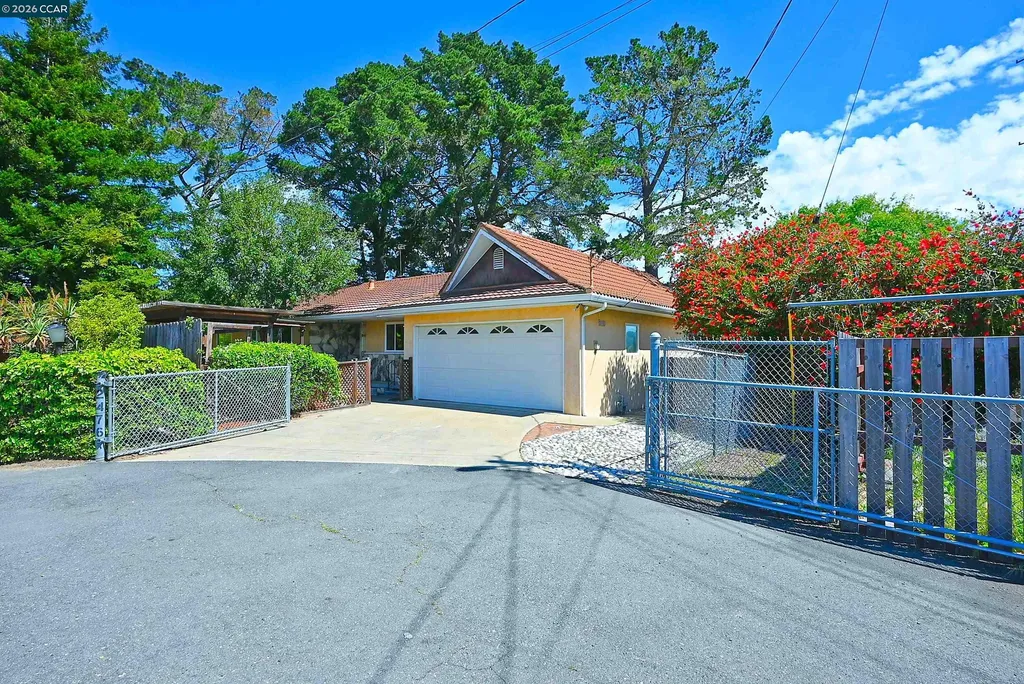 2476 Diane Drive El Sobrante CA 94803