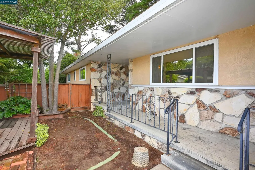 2476 Diane Drive El Sobrante CA 94803