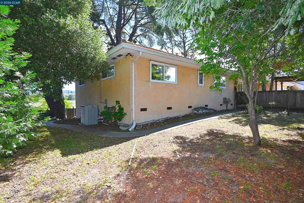 2476 Diane Drive El Sobrante CA 94803