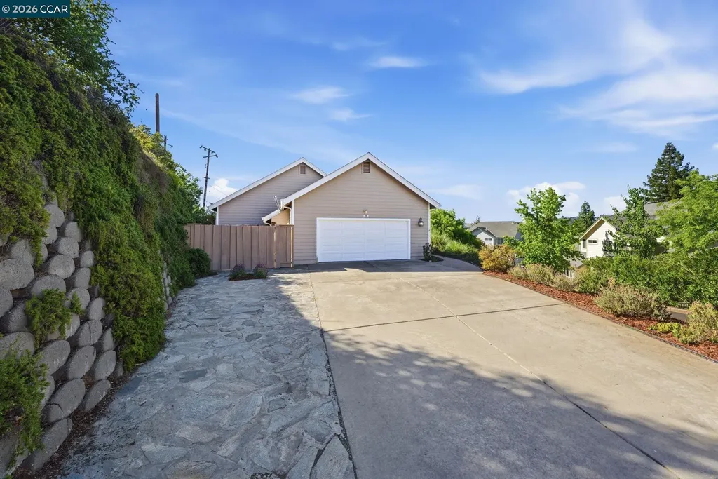 100 Sky Ranch Lane Pleasant Hill CA 94523