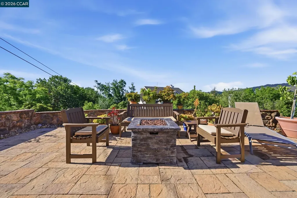 100 Sky Ranch Lane Pleasant Hill CA 94523