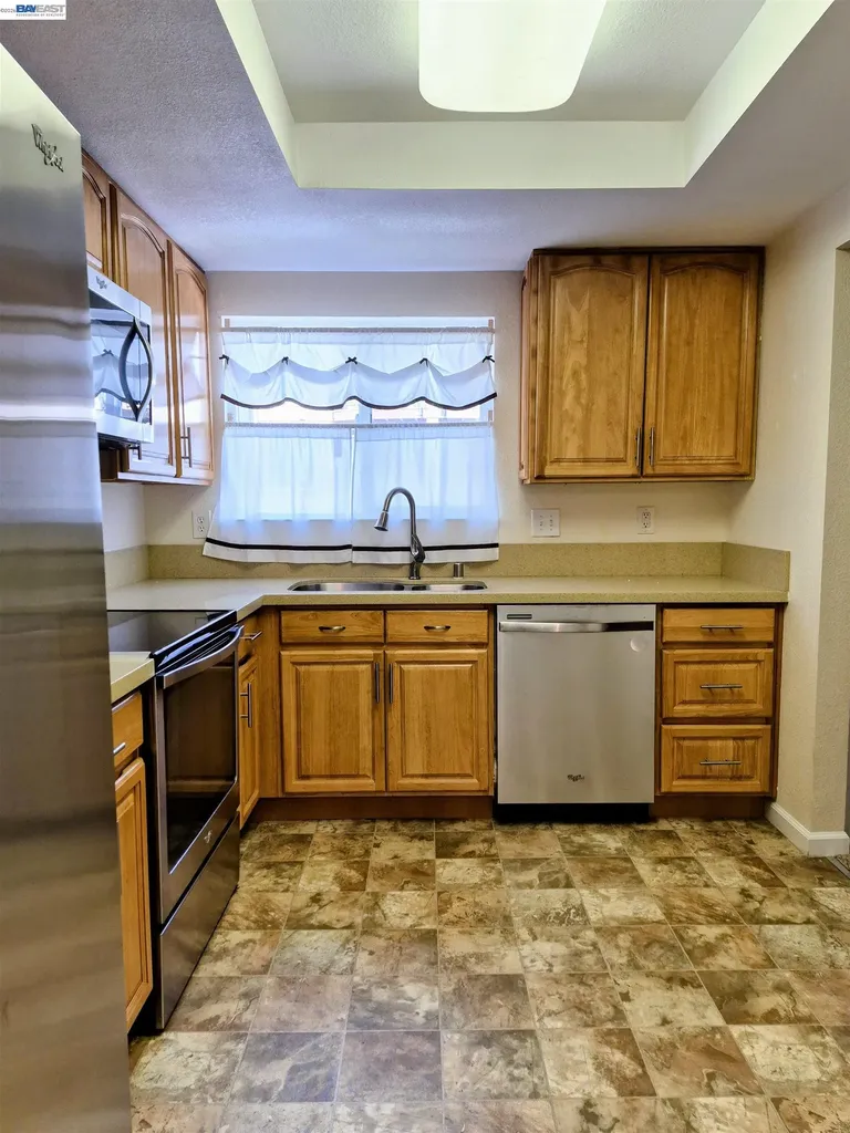 20980 Birch Hayward CA 94541