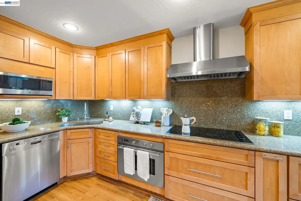 305 Rock Creek Way Pleasant Hill CA 94523