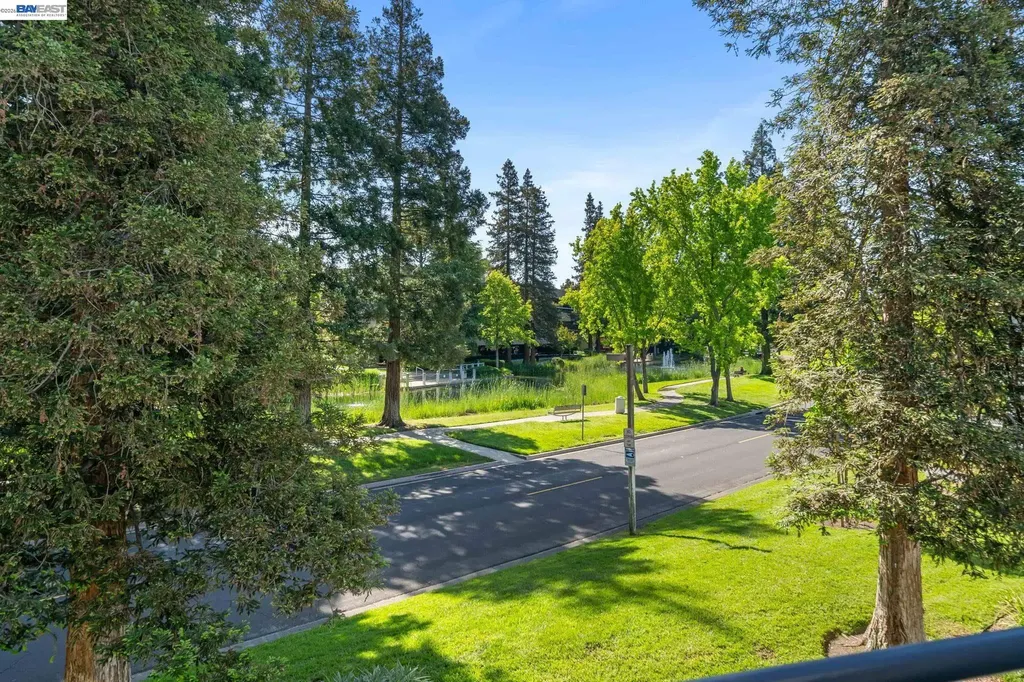 305 Rock Creek Way Pleasant Hill CA 94523