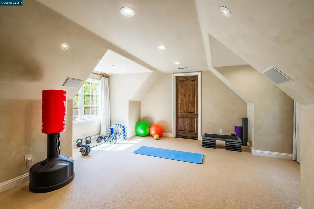 53 Hidden Oaks Drive Lafayette CA 94549