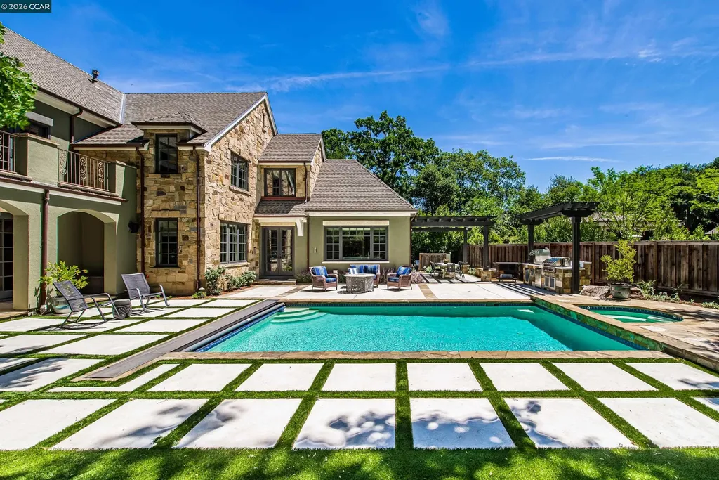 53 Hidden Oaks Drive Lafayette CA 94549