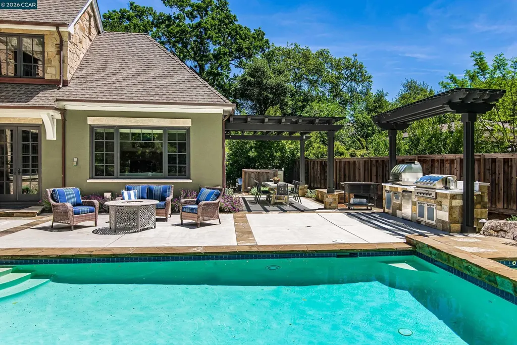 53 Hidden Oaks Drive Lafayette CA 94549