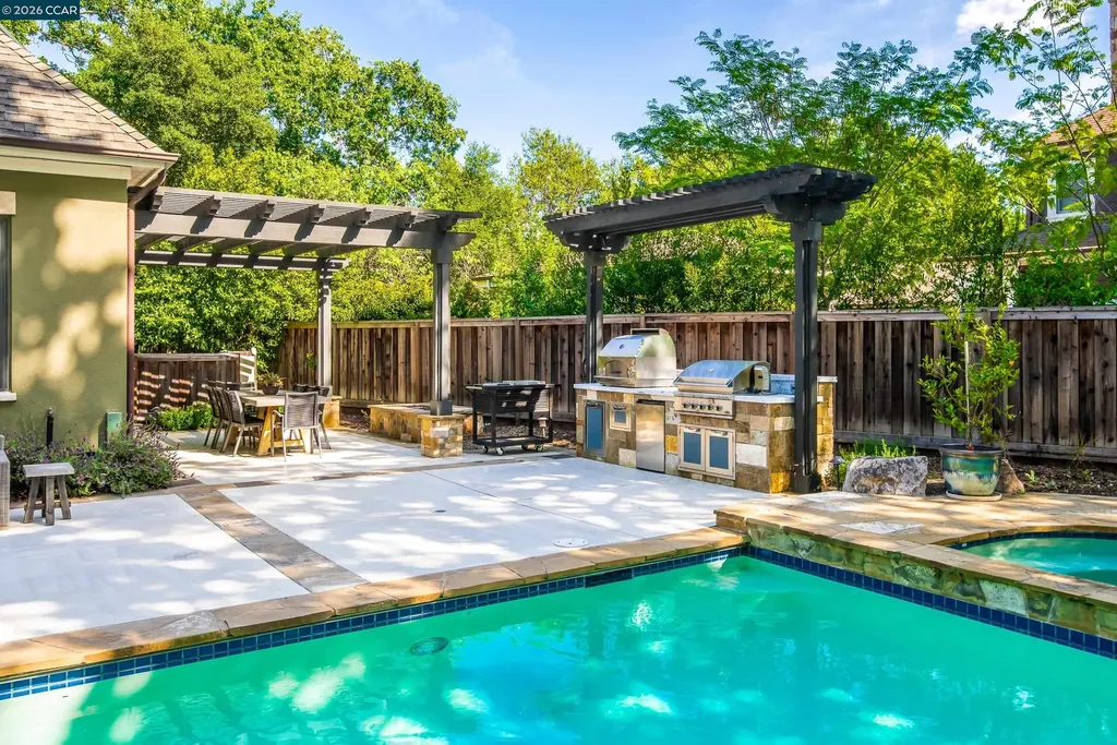 53 Hidden Oaks Drive Lafayette CA 94549
