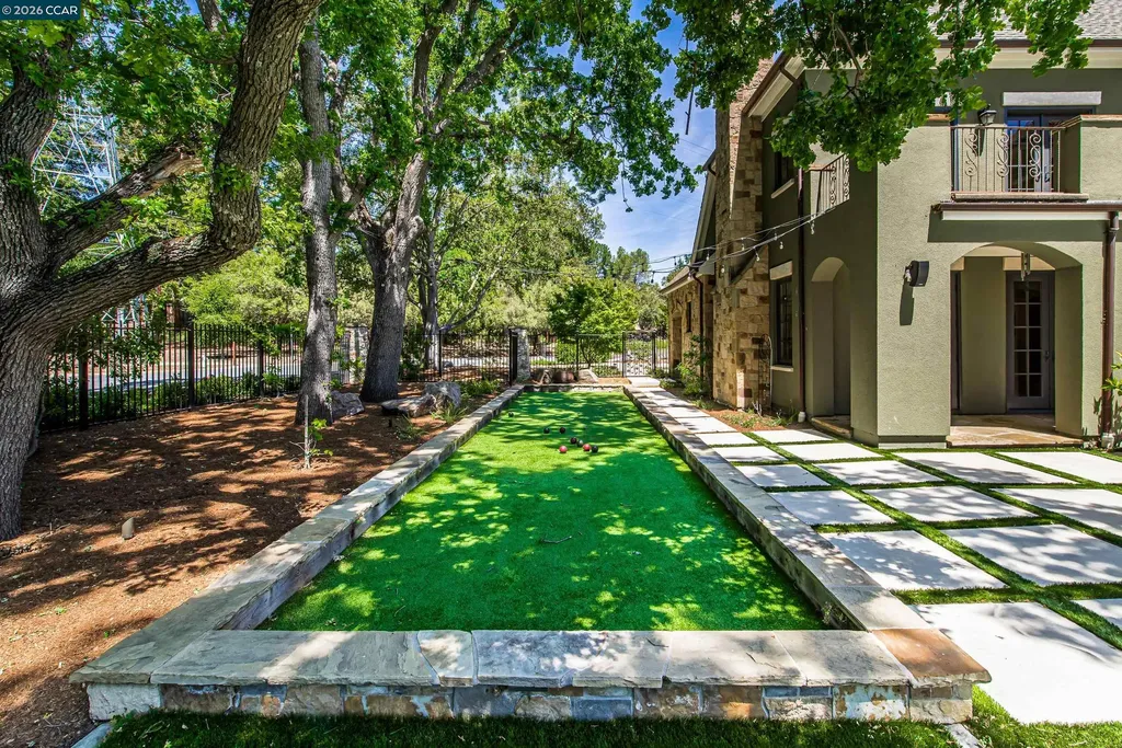 53 Hidden Oaks Drive Lafayette CA 94549