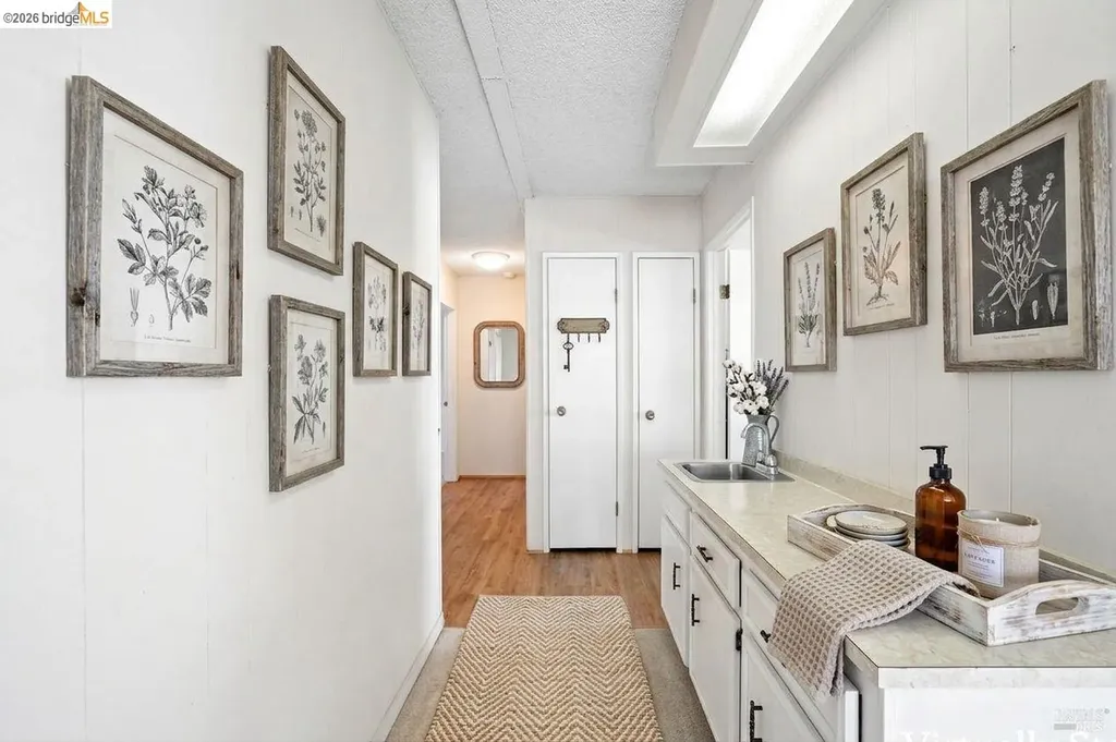 50 Leo Antioch CA 94519