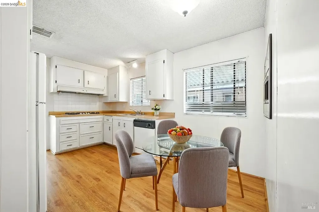 50 Leo Antioch CA 94519