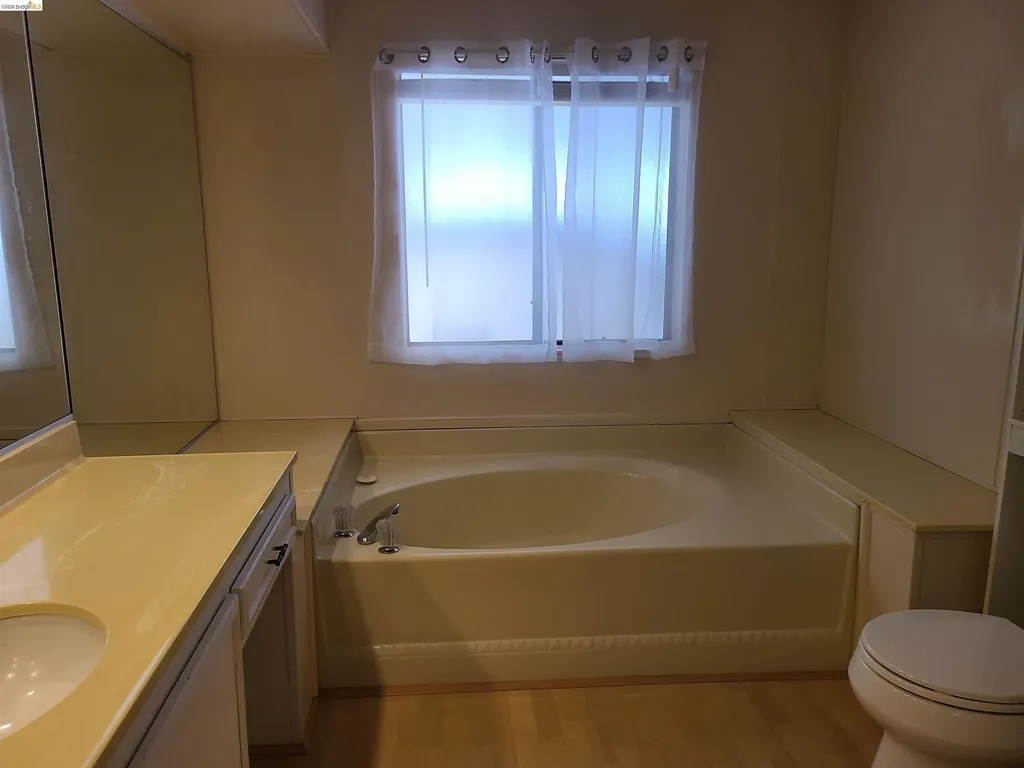 50 Leo Antioch CA 94519