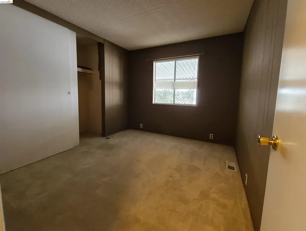 50 Leo Antioch CA 94519
