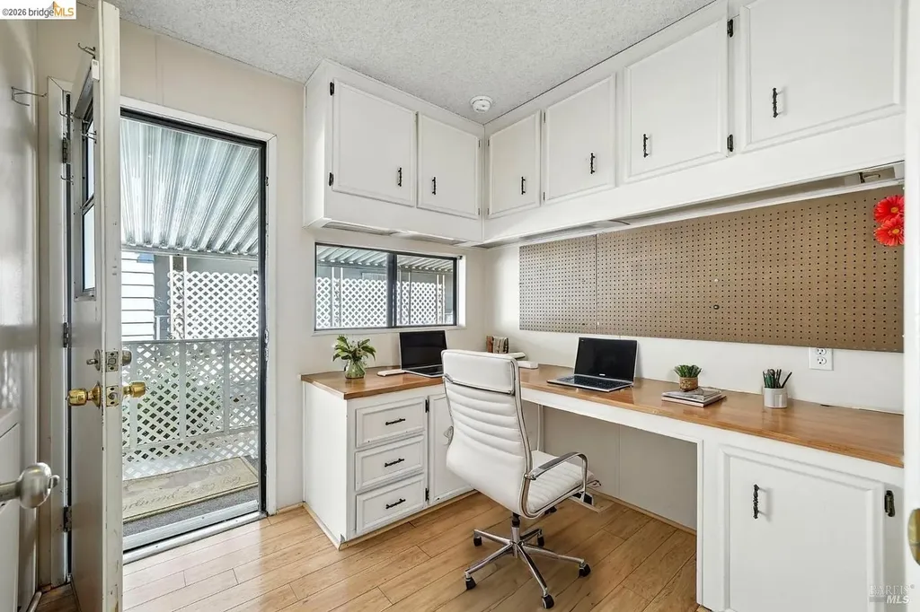 50 Leo Antioch CA 94519