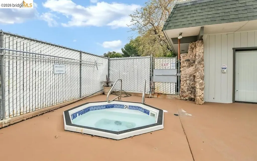 50 Leo Antioch CA 94519