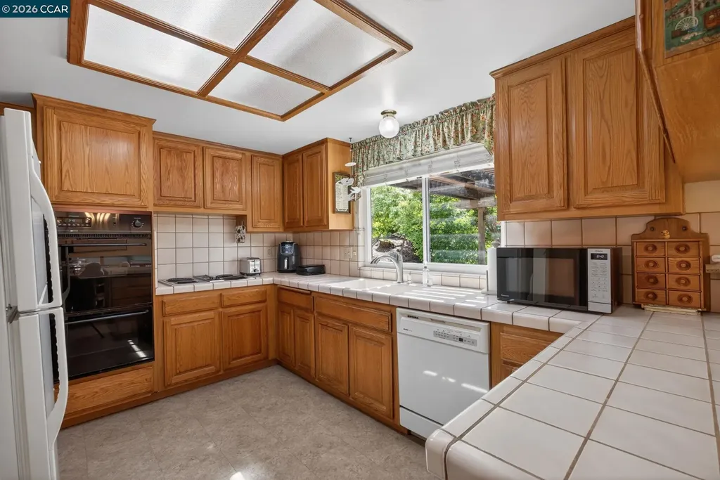 4476 Saint John Lane Pittsburg CA 94565