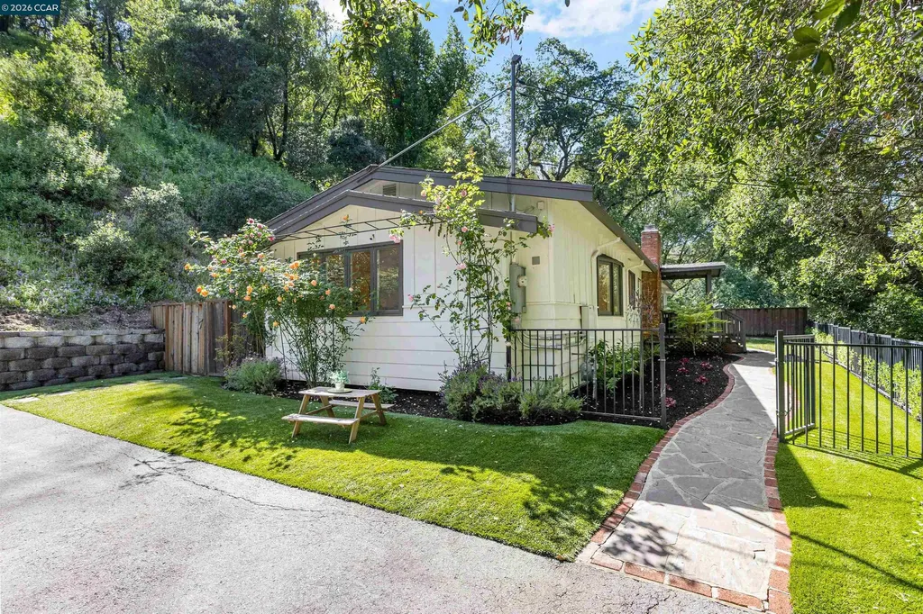 3575 Springhill Road Lafayette CA 94549