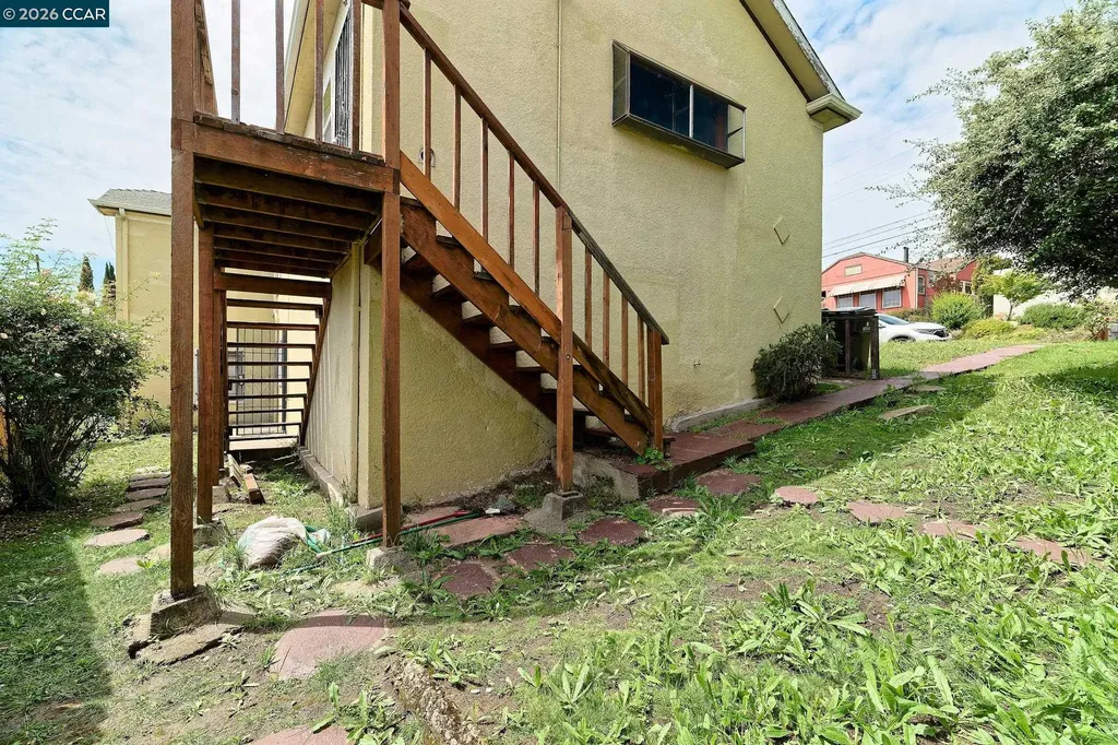 2636 Cole Street Oakland CA 94601
