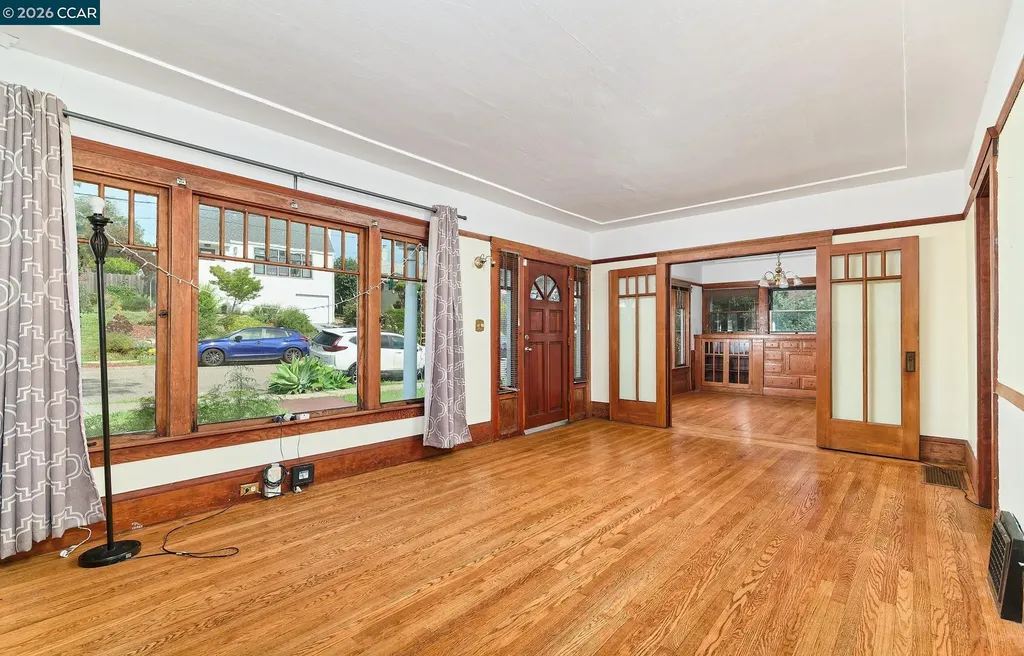 2636 Cole Street Oakland CA 94601