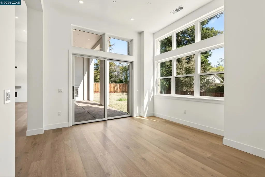 1080 Borrette Court Napa CA 94558