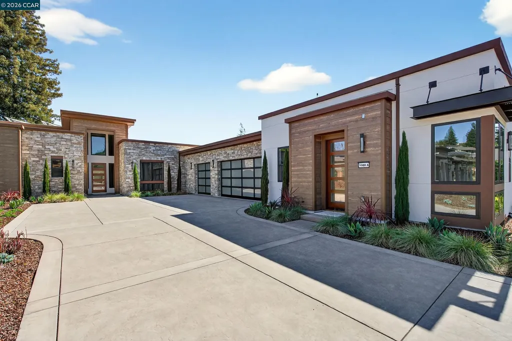 1080 Borrette Court Napa CA 94558