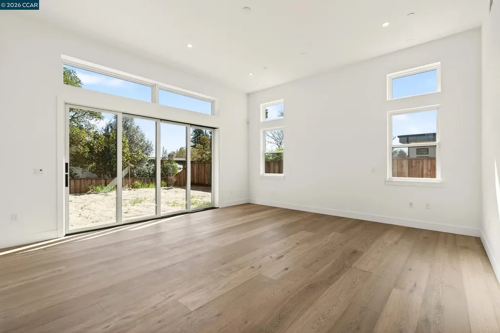 1080 Borrette Court Napa CA 94558