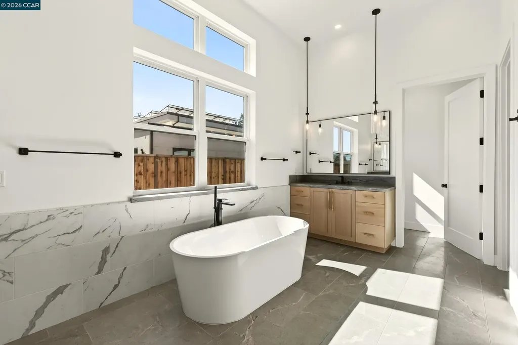 1080 Borrette Court Napa CA 94558