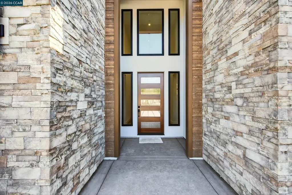 1080 Borrette Court Napa CA 94558
