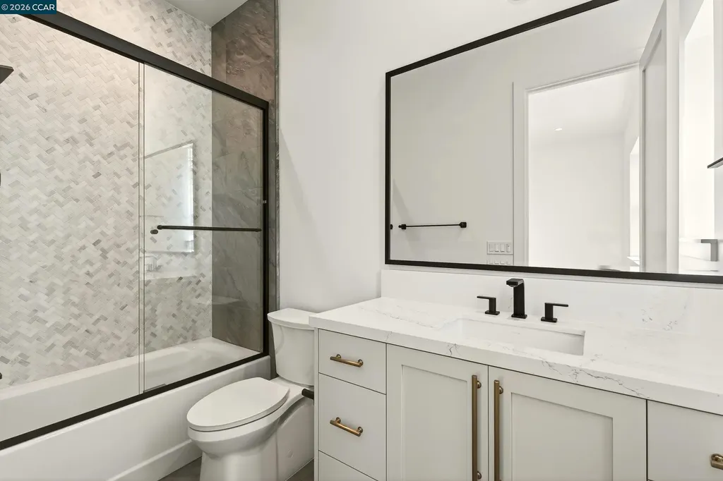 1080 Borrette Court Napa CA 94558